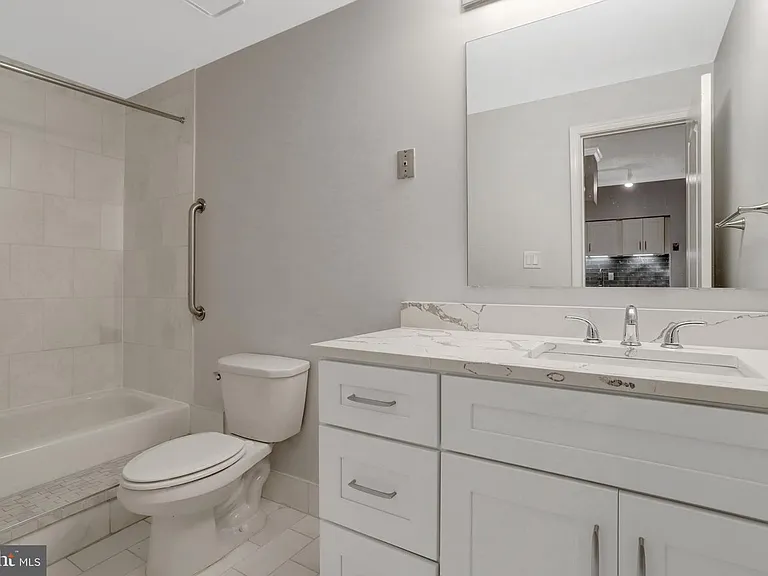 1211 S Eads St #1203 — Photo 21