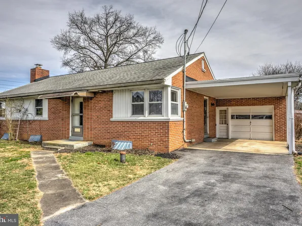 151 Iris Dr, Lancaster, PA 17602