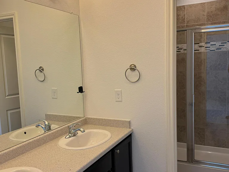 1320 Kestrel Ln #C — Photo 10