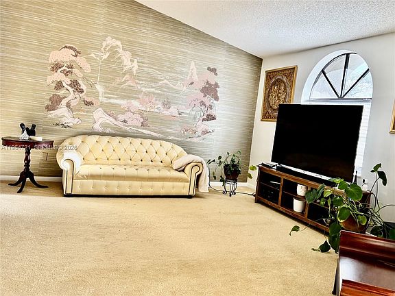 3rd image of 5258 Europa Dr APT H