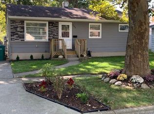 209 W Wayne St, Durand, MI