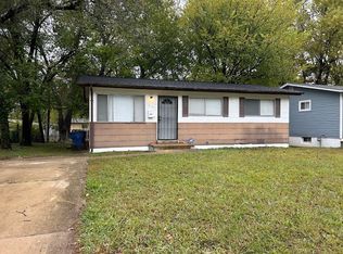 4107 Appleberry Ln, Saint Louis, MO