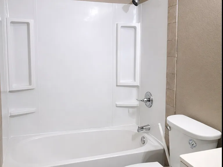 410 Manor Dr #A3 — Photo 6