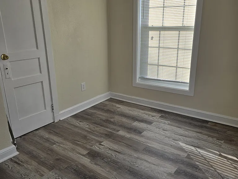 312 E Palmer Ave — Photo 24