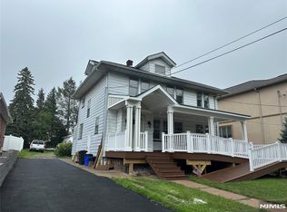 542 Prospect Ave, Ridgefield, NJ 07657