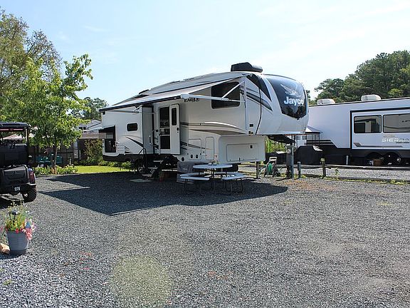 4th image of 111 Beach Harbor Dr