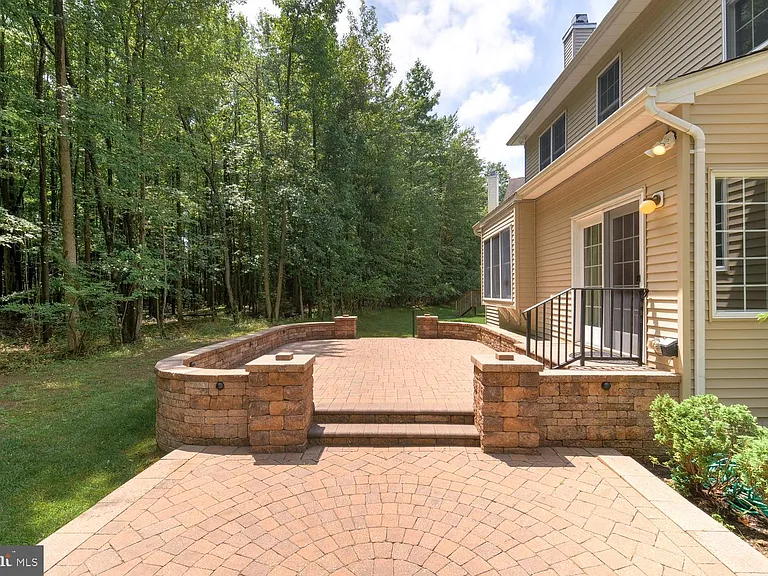45 Lockwood Dr — Photo 55