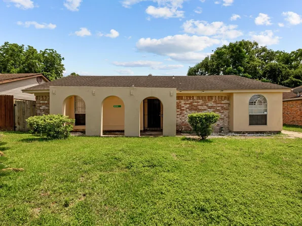 6619 Indian Lake Dr, Missouri City, TX 77489