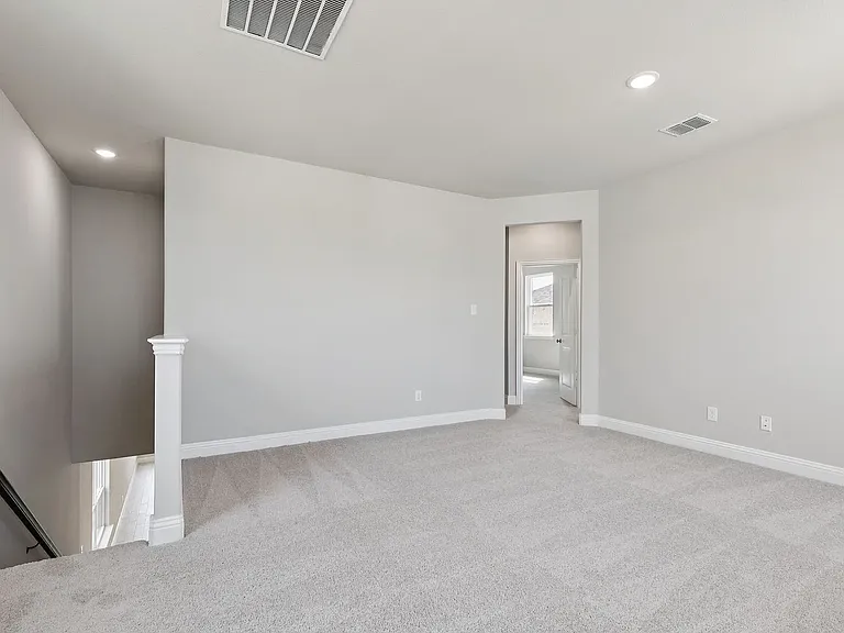 704 Santa Lucia Dr — Photo 14
