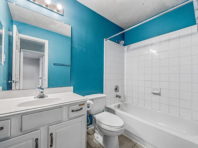 7107 Piney Meadow Ct — Photo 16