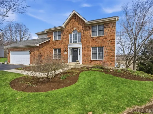 2984 Marshfield Ct, Elgin, IL 60124