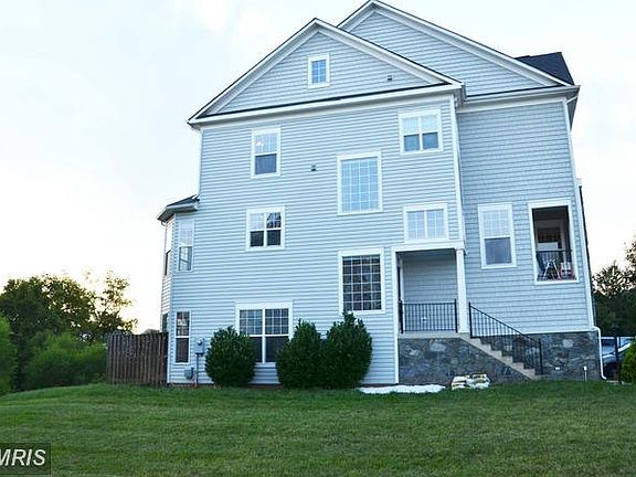 3rd image of 14181 Catbird Dr
