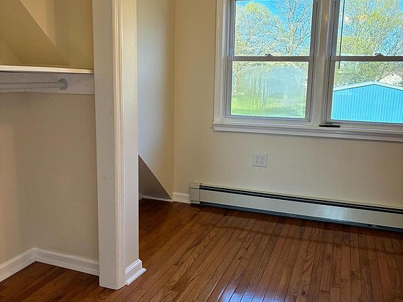 3rd image of 733 N Forklanding Rd Floor 2