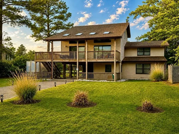 5344 Sunrise Shr, Chincoteague Island, VA 23336