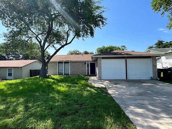 2nd image of 7822 Hollow Oak St