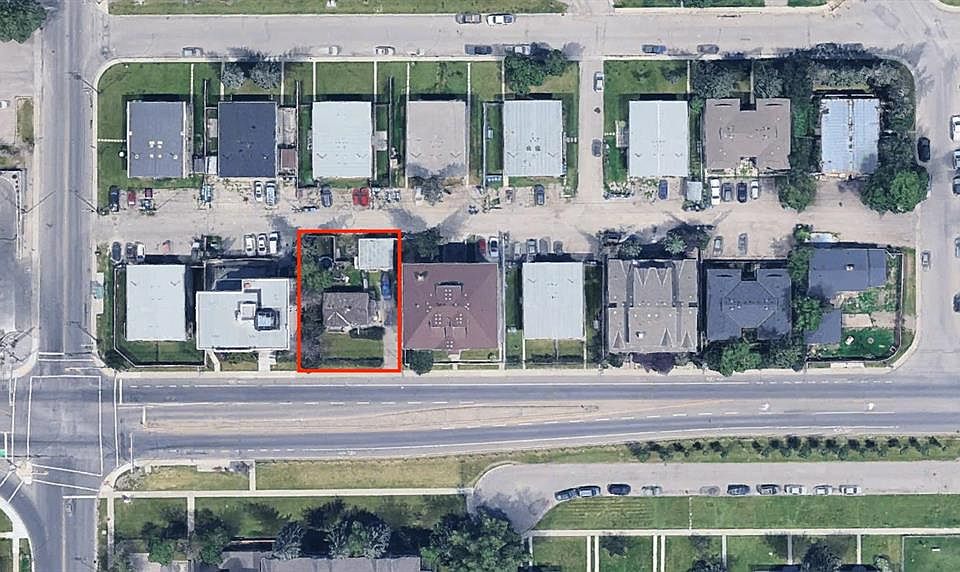 2nd image of 7728 S Bowness Rd NW