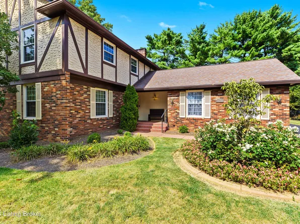 8211 Camberley Dr, Hurstbourne, KY 40222