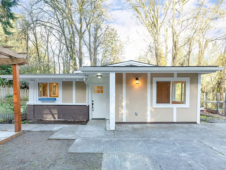 2909 SW Upper Dr — Photo 12