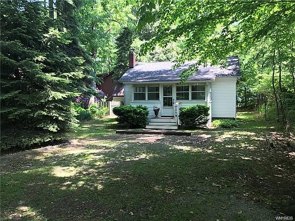 2nd image of 1779 Lakeland Dr