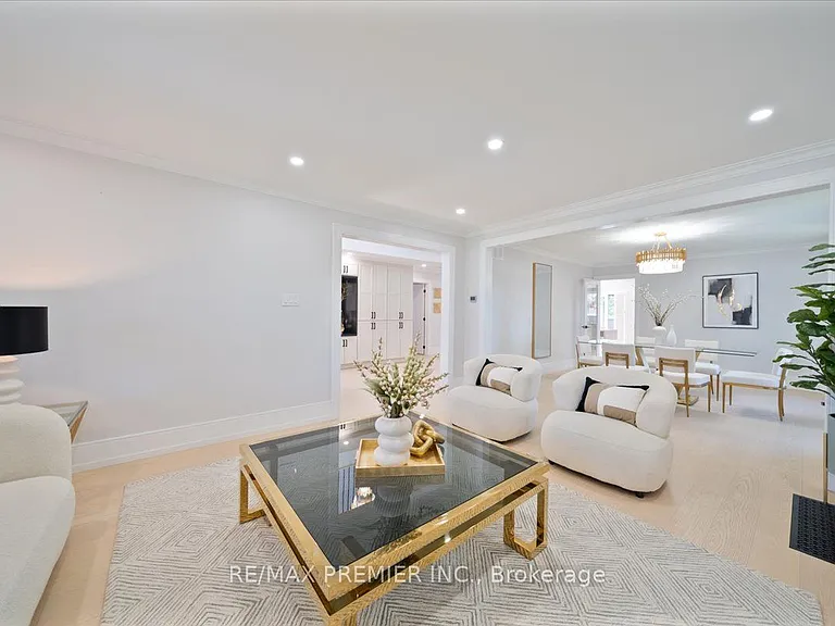 157 Jeanne Dr — Photo 9