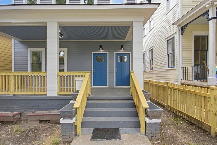 1007 E Park Ave — Photo 4