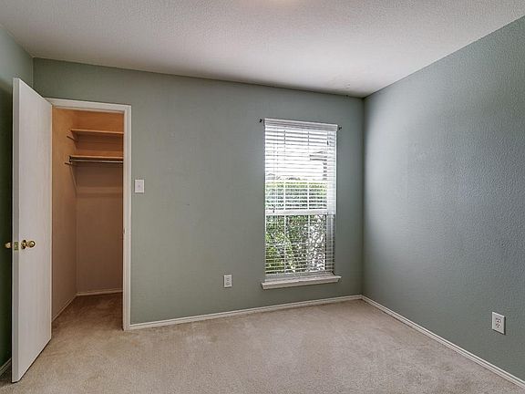5th image of 114 Jennings Dr