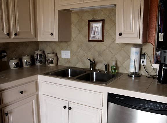 2nd image of 925 Falconhead Dr