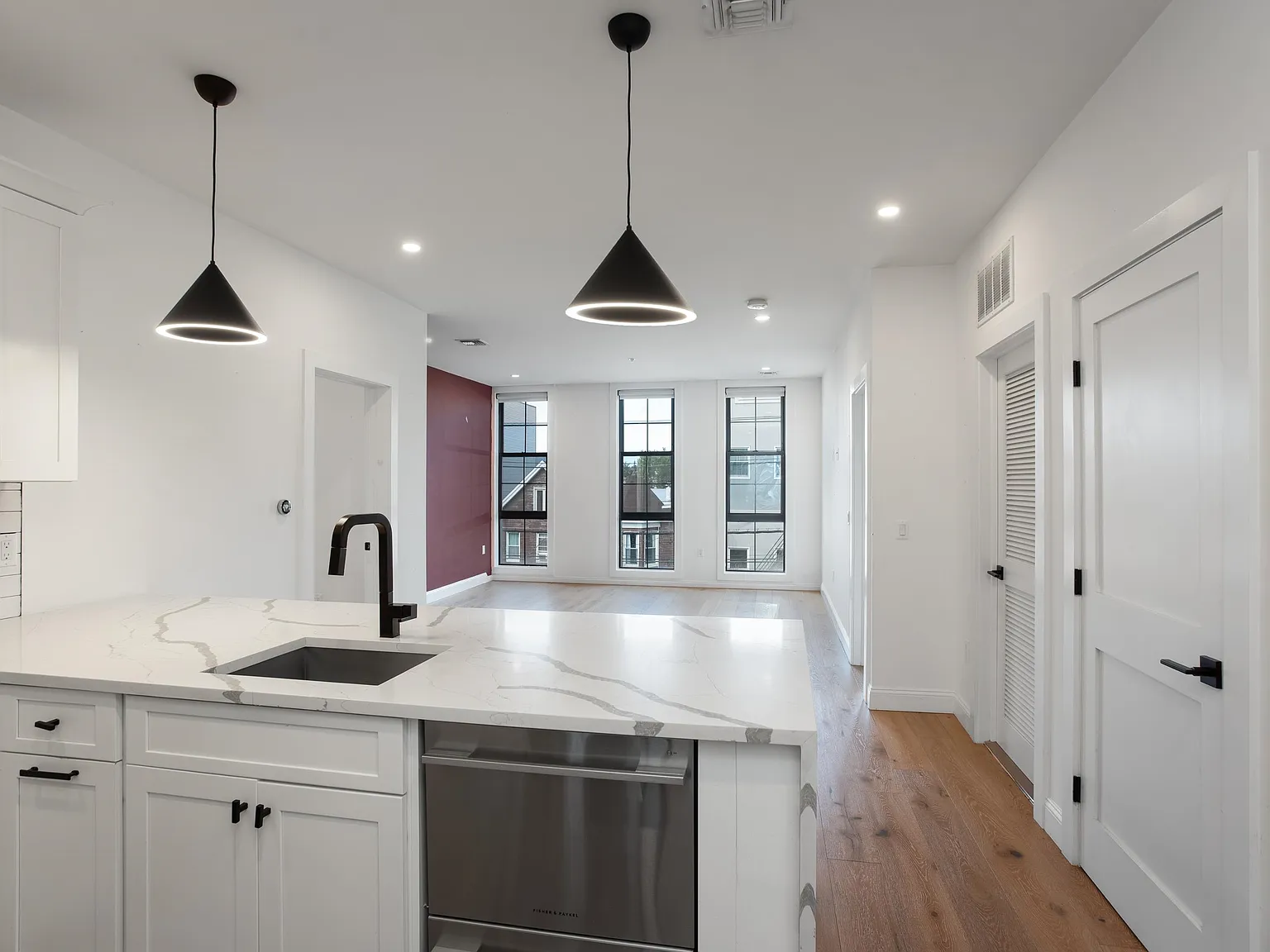 2 bed, 2.0 bath, 1192 sqft, $3,950 — Photo 4