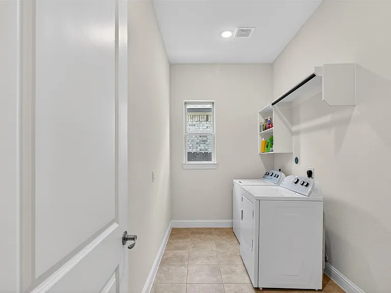 6007 Marsh Lake Ct — Photo 28