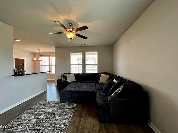 5th image of 127 Merrydale Ln