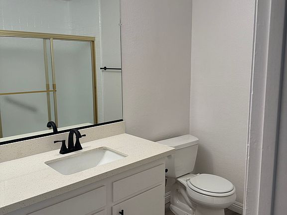 5th image of 12540 Chandler Blvd