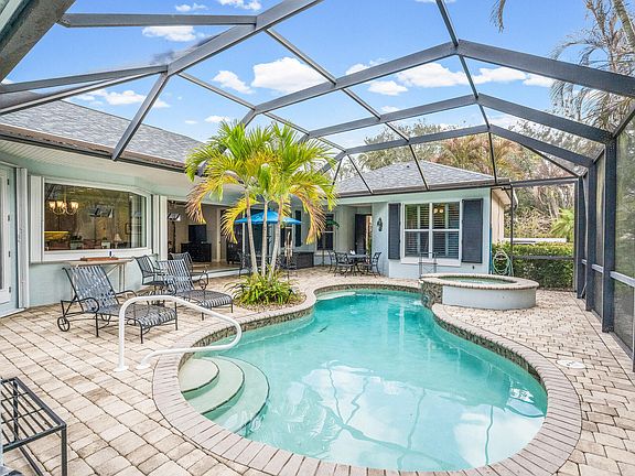 2nd image of 224 Oak Hammock Circle SW