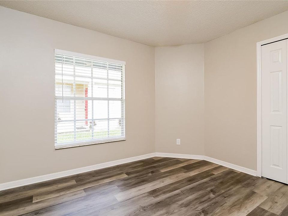 1st image of 10318 Wood Stream Ct