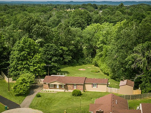 5th image of 270 Sunny Hill Dr