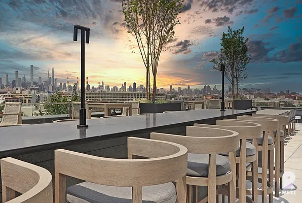 Rented by REZI | media 40