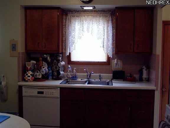 5th image of 4636 Morningside Dr