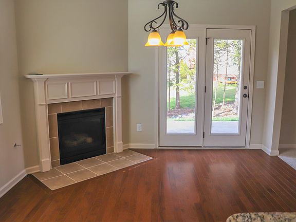 5th image of 4214 Brookline Dr