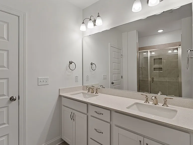 1221 S Blount St #101 — Photo 29
