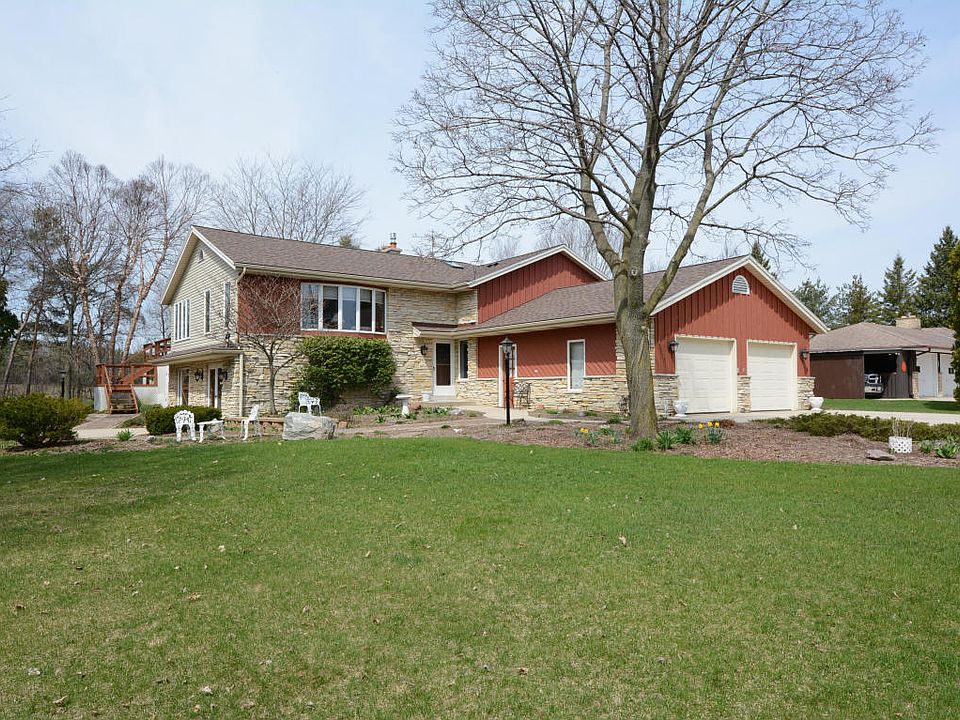 1st image of 3677 Briarwood Dr