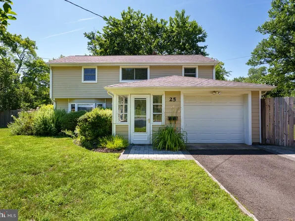 25 Hornor Ln, Princeton, NJ 08540