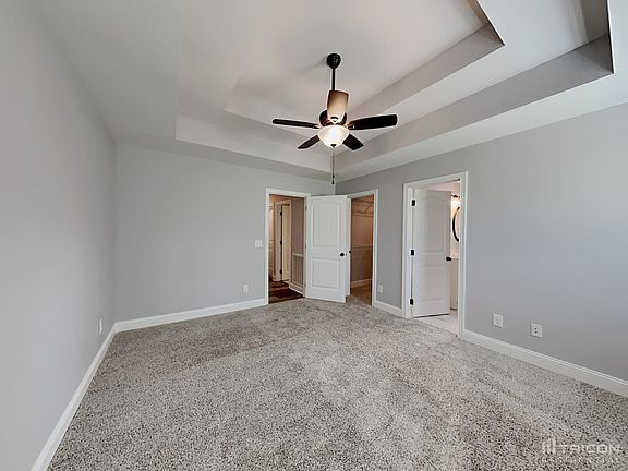 5th image of 528 Woodtrace Dr
