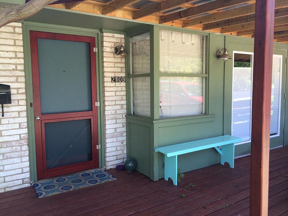 Welcome home, right in the middle of the city