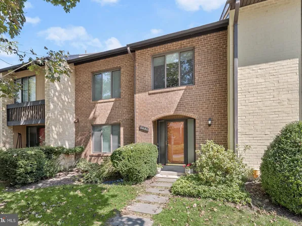 9641 Shadow Oak Dr, Montgomery Village, MD 20886