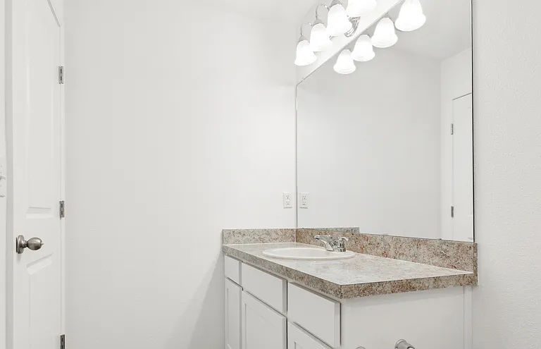 Beacon at Arbours Townhomes — Photo 15