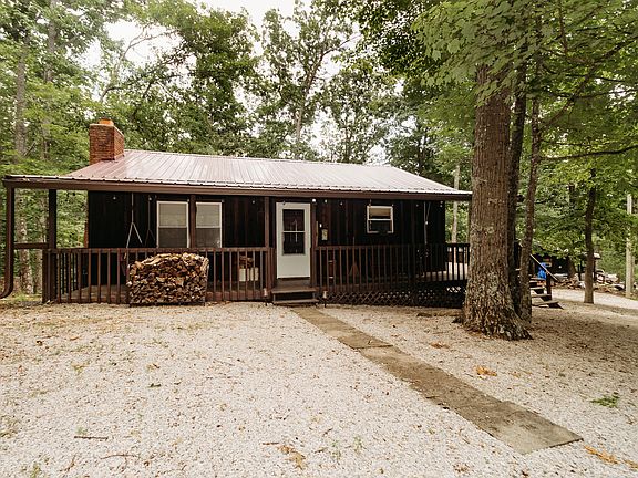 3rd image of 272 Cowboy Ln