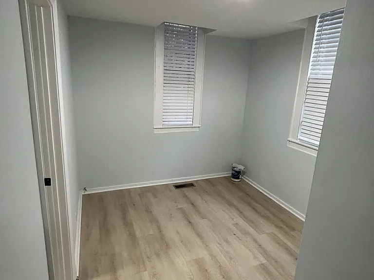 128 Center St #1/2 — Photo 4