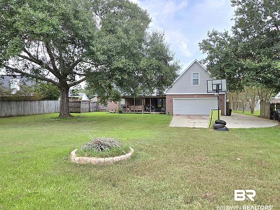 5th image of 25391 Lakeland Dr