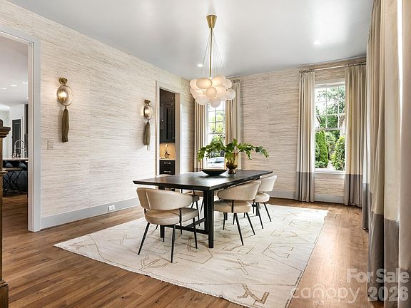 5th image of 300 Plantation Pl