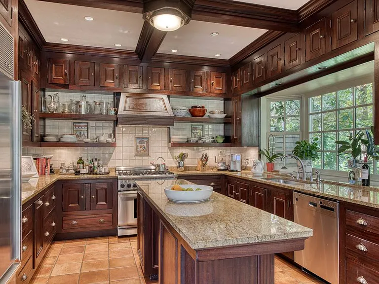 1 Wagon Ln — Photo 4