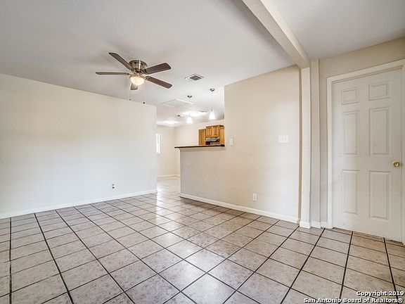 5th image of 550 E Ansley Blvd